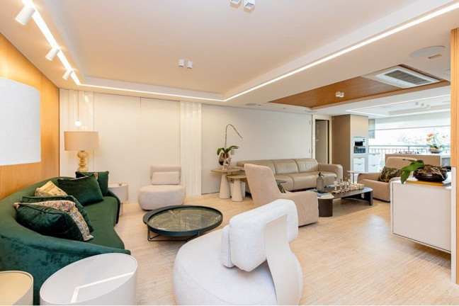Apartamento com 3 Quartos à Venda, 162 m² em Moema - São Paulo