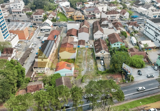 Imagem Imóvel à Venda, 1.402 m² em Victor Konder - Blumenau Imagem Imóvel à Venda, 1.402 m² em Victor Konder - Blumenau