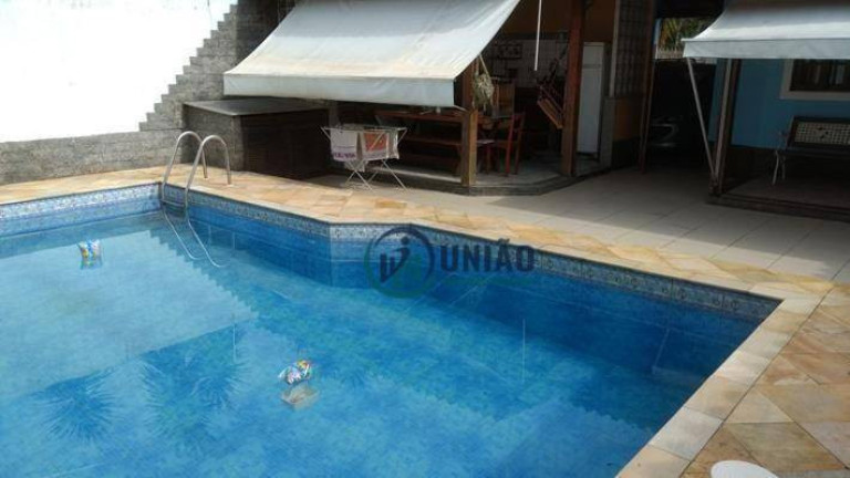 Imagem Casa com 4 Quartos à Venda, 320 m² em Itaipu - Niterói