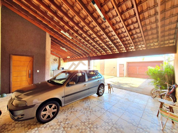 Casa com 3 Quartos à Venda, 200 m² em Parque Residencial Cândido Portinari - Ribeirão Preto