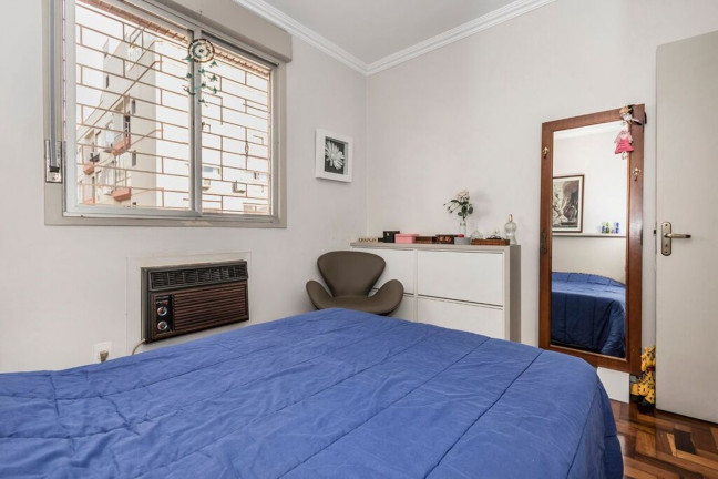 Imagem Imóvel com 2 Quartos à Venda, 55 m² em Santana - Porto Alegre Imagem Imóvel com 2 Quartos à Venda, 55 m² em Santana - Porto Alegre
