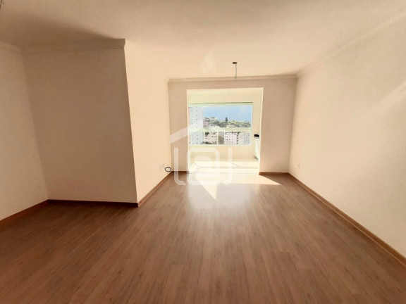 Imagem Imóvel com 3 Quartos à Venda, 132 m² em Jardim Quisisana - Poços De Caldas