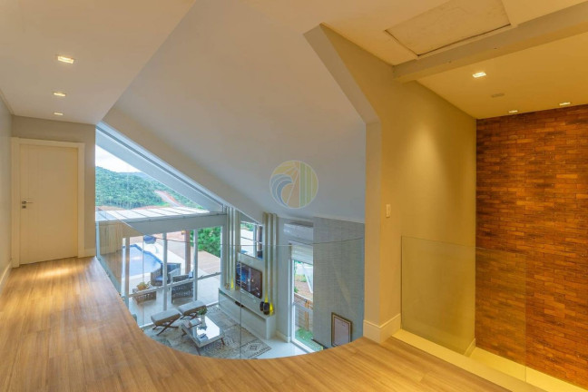 Imagem Casa com 3 Quartos à Venda, 380 m² em Camboriú