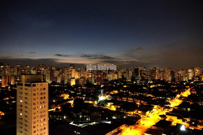 Apartamento com 2 Quartos à Venda, 140 m² em Campo Belo - São Paulo