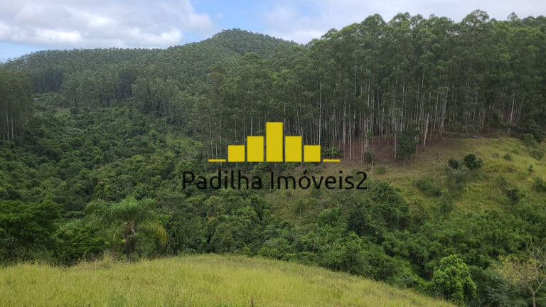 Imagem Fazenda à Venda, 241 m² em Guaratinguetá Imagem Fazenda à Venda, 241 m² em Guaratinguetá