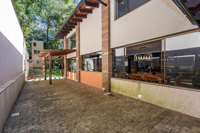 Imagem Casa com 3 Quartos à Venda, 600 m² em Cascatinha - Curitiba Imagem Casa com 3 Quartos à Venda, 600 m² em Cascatinha - Curitiba