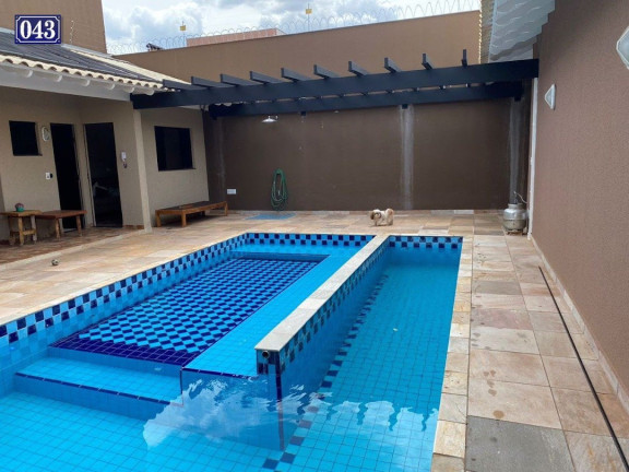 Imagem Casa com 4 Quartos à Venda, 300 m² em Coliseu - Londrina Imagem Casa com 4 Quartos à Venda, 300 m² em Coliseu - Londrina