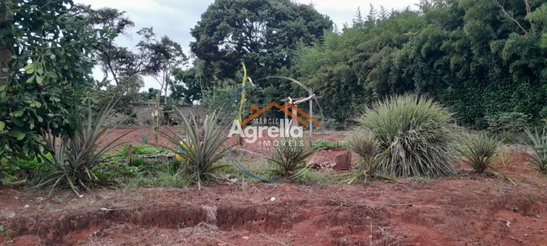 Imagem Imóvel com 1 Quarto à Venda, 270 m² em Chácara Cachoeira - Mogi Mirim Imagem Imóvel com 1 Quarto à Venda, 270 m² em Chácara Cachoeira - Mogi Mirim