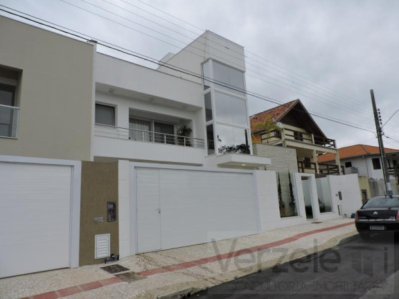Casa com 5 Quartos à Venda, 445 m² em Praia Dos Amores - Balneário Camboriú