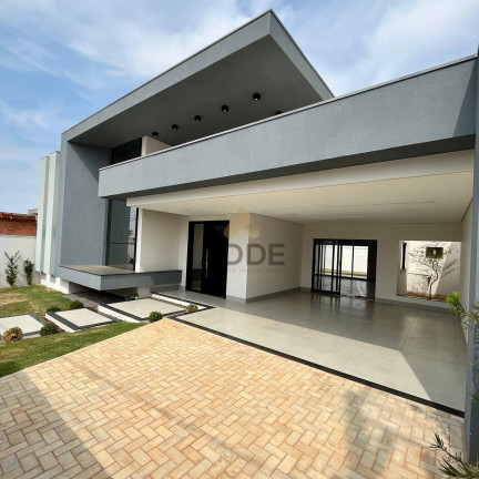 Imagem Casa com 3 Quartos à Venda, 405 m² em Green Park - Sorriso