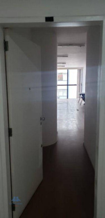 Imagem Sala Comercial à Venda ou Locação, 60 m² em Centro - Florianópolis Imagem Sala Comercial à Venda ou Locação, 60 m² em Centro - Florianópolis