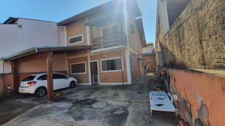 Casa com 3 Quartos à Venda, 200 m² em Jardim Jambeiro - Campinas