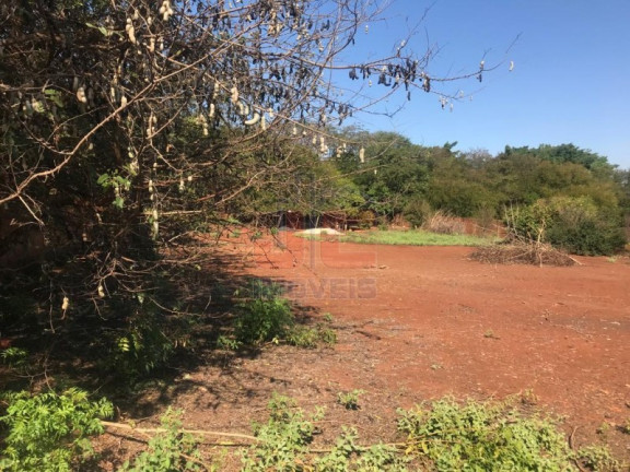 Imóvel à Venda, 2.400 m² em Centro - Brodowski