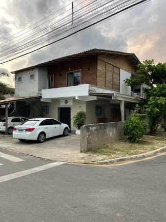 Imagem Casa com 2 Quartos à Venda, 288 m² em Monte Alegre - Camboriú