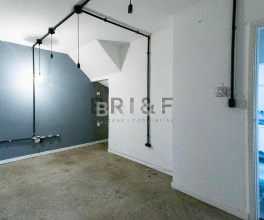 Imagem Sobrado com 3 Quartos à Venda, 256 m² em Moema - São Paulo