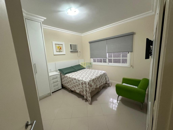 Imagem Casa com 4 Quartos à Venda, 180 m² em Centro - Porto Belo Imagem Casa com 4 Quartos à Venda, 180 m² em Centro - Porto Belo