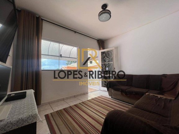 Imagem Casa com 2 Quartos à Venda, 241 m² em Vila Antartica - Botucatu