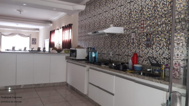 Imagem Casa com 3 Quartos à Venda, 240 m² em Centro - Bandeira Do Sul