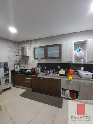 Imagem Sobrado com 3 Quartos à Venda, 220 m² em Tamandaré - Esteio Imagem Sobrado com 3 Quartos à Venda, 220 m² em Tamandaré - Esteio