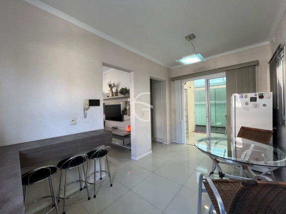 Imagem Casa com 3 Quartos à Venda, 130 m² em Glória - Joinville Imagem Casa com 3 Quartos à Venda, 130 m² em Glória - Joinville