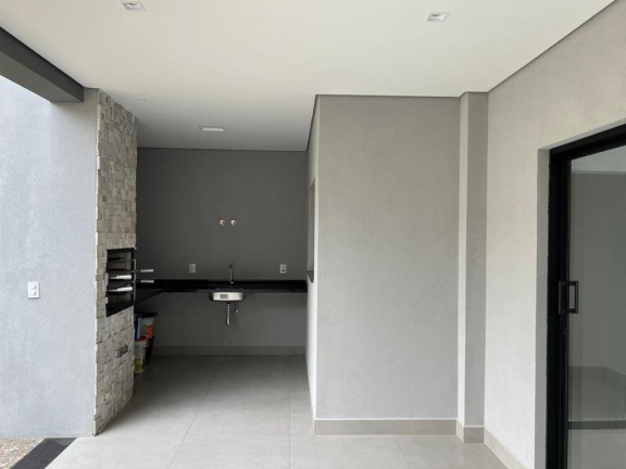 Imagem Sobrado com 3 Quartos à Venda, 196 m² em Fazenda Santa Cândida  - Campinas