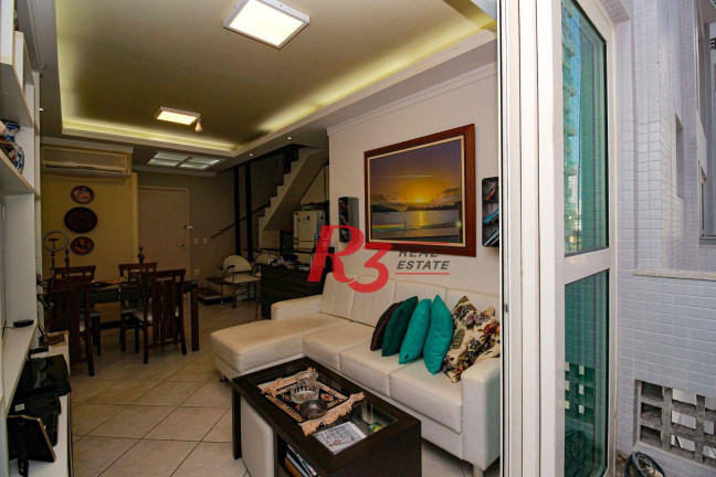 Imagem Loft com 2 Quartos para Alugar, 72 m² em Gonzaga - Santos