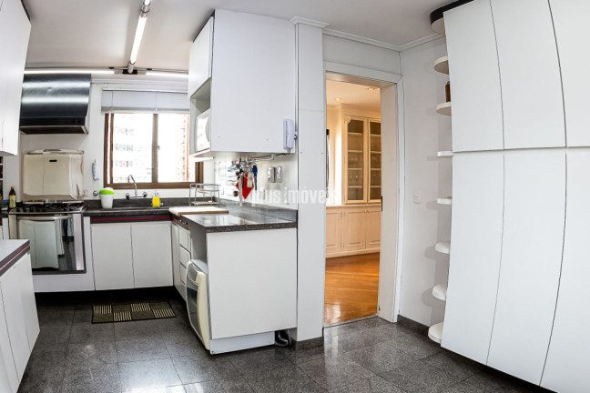 Imagem Apartamento com 3 Quartos à Venda, 235 m² em Morumbi - São Paulo Imagem Apartamento com 3 Quartos à Venda, 235 m² em Morumbi - São Paulo