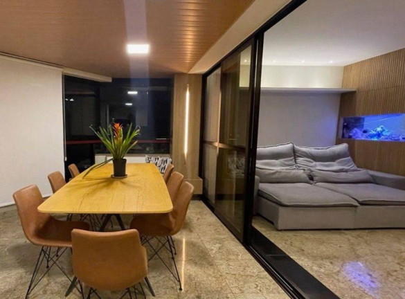 Imóvel com 4 Quartos à Venda, 270 m² em Praia Da Costa - Vila Velha