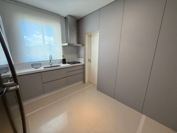 Imagem Apartamento com 3 Quartos à Venda, 135 m² em Centro - Balneário Camboriú Imagem Apartamento com 3 Quartos à Venda, 135 m² em Centro - Balneário Camboriú