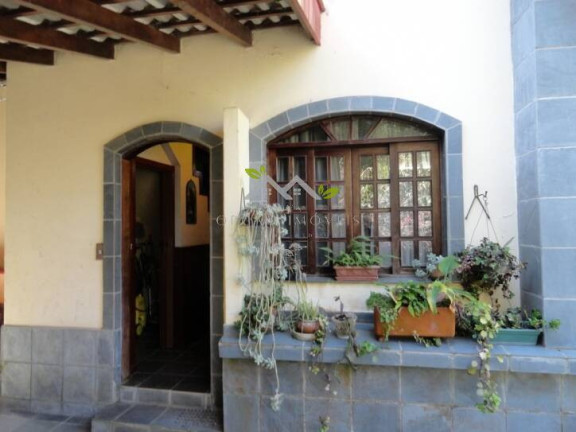 Imagem Casa com 3 Quartos à Venda, 196 m² em Vila Natal - Campos Do Jordão Imagem Casa com 3 Quartos à Venda, 196 m² em Vila Natal - Campos Do Jordão