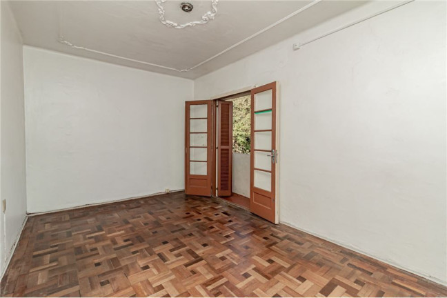 Imagem Imóvel com 1 Quarto à Venda,  em Petrópolis - Porto Alegre