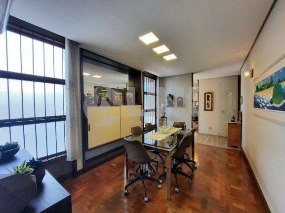 Imagem Casa com 3 Quartos à Venda, 160 m² em Jardim Botânico - Porto Alegre