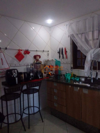Imagem Sobrado com 4 Quartos à Venda, 218 m² em Vila Galvão - Guarulhos Imagem Sobrado com 4 Quartos à Venda, 218 m² em Vila Galvão - Guarulhos