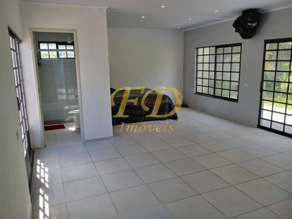 Imagem Casa com 1 Quarto à Venda, 250 m² em Jardim Sun Valley - Mairiporã Imagem Casa com 1 Quarto à Venda, 250 m² em Jardim Sun Valley - Mairiporã
