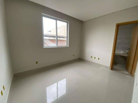 Imagem Apartamento com 3 Quartos à Venda, 210 m²
