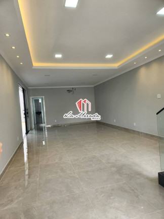 Imagem Casa com 3 Quartos à Venda, 226 m² em Colônia Terra Nova - Manaus Imagem Casa com 3 Quartos à Venda, 226 m² em Colônia Terra Nova - Manaus