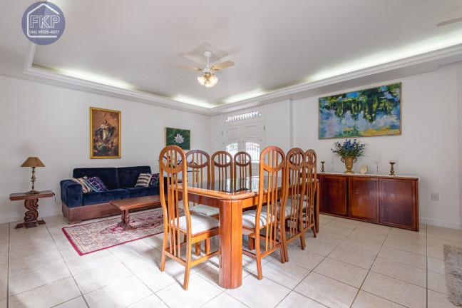 Imagem Casa com 5 Quartos à Venda, 304 m² em Cachoeira Do Bom Jesus - Florianópolis