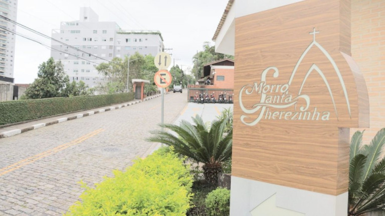 Imagem Casa com 4 Quartos à Venda, 700 m² em Morro Santa Terezinha - Santos Imagem Casa com 4 Quartos à Venda, 700 m² em Morro Santa Terezinha - Santos
