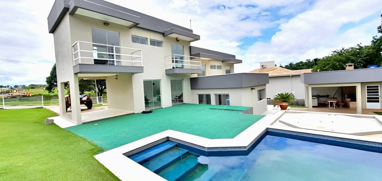 Casa com 4 Quartos à Venda, 1.550 m² em Centro - Vargem