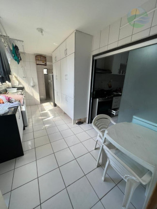 Imagem Apartamento com 4 Quartos à Venda, 304 m²