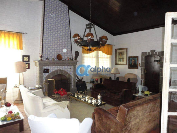 Imagem Casa com 9 Quartos à Venda, 7.000 m² em Quitandinha - Petrópolis