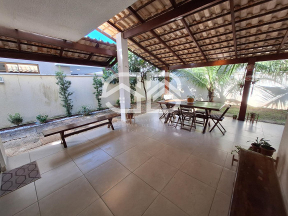 Imagem Casa com 3 Quartos à Venda, 180 m² em Urucunema - Eusébio
