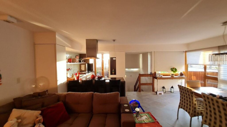 Imagem Cobertura com 3 Quartos à Venda, 197 m² em Petrópolis - Porto Alegre