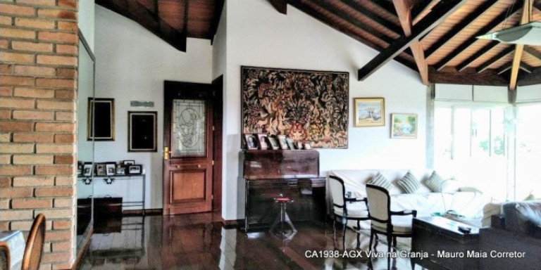 Imagem Casa com 4 Quartos à Venda, 3.200 m² em Chácara Dos Lagos - Carapicuíba Imagem Casa com 4 Quartos à Venda, 3.200 m² em Chácara Dos Lagos - Carapicuíba