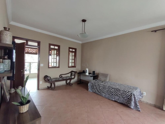 Imagem Casa com 5 Quartos à Venda, 220 m² em álvaro Camargos - Belo Horizonte