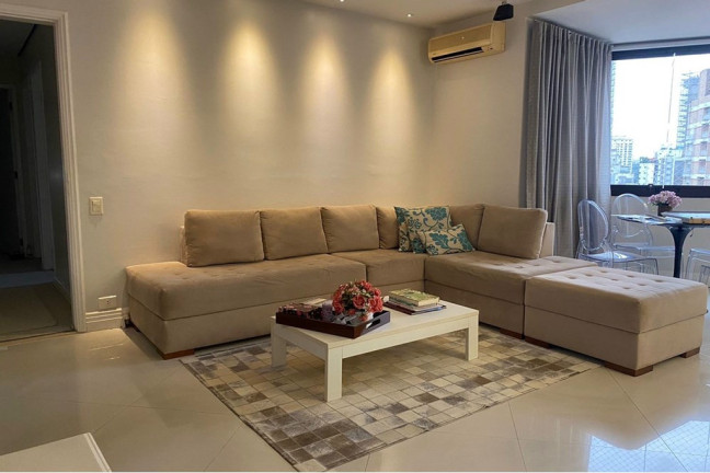 Apartamento com 3 Quartos à Venda, 112 m² em Moema - São Paulo