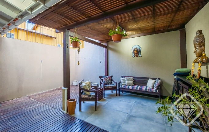 Imagem Casa com 3 Quartos à Venda, 159 m² em Tristeza - Porto Alegre Imagem Casa com 3 Quartos à Venda, 159 m² em Tristeza - Porto Alegre