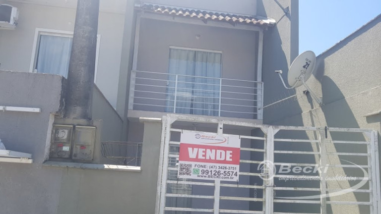 Imagem Casa com 2 Quartos à Venda, 63 m² em Jarivatuba - Joinville