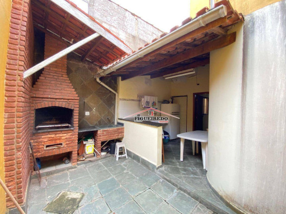 Casa com 4 Quartos à Venda, 180 m² em Nova Mirim - Praia Grande