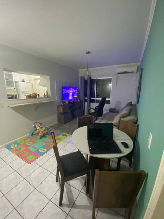 Imagem Apartamento com 2 Quartos à Venda, 53 m² em Centro - Criciúma
